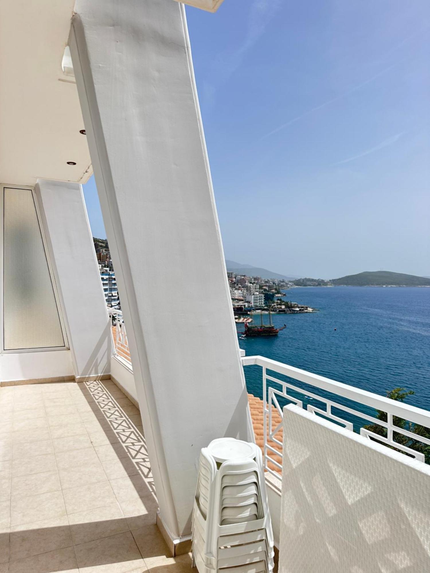 Tini Sea View Apartment Sarande Bagian luar foto